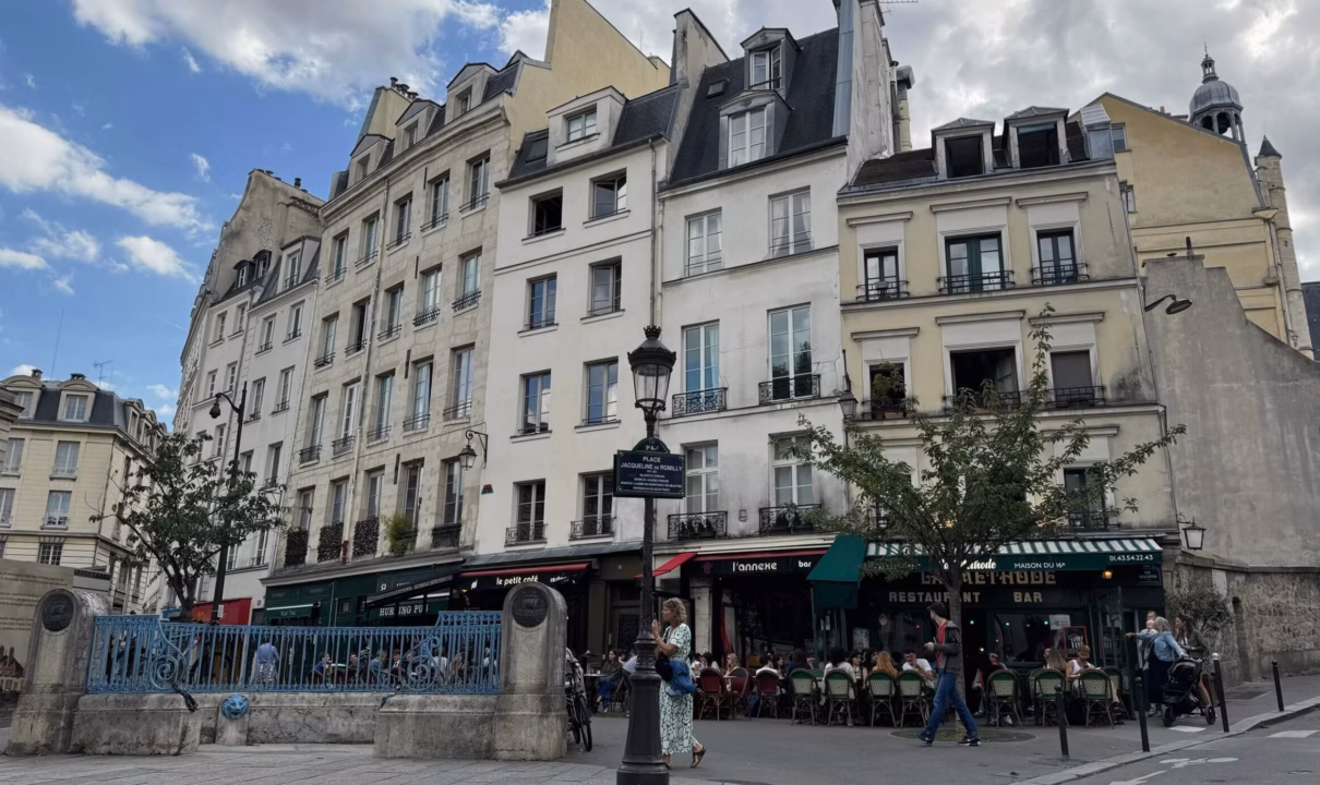 Chambre de bonne Paris, prix et histoire 2026